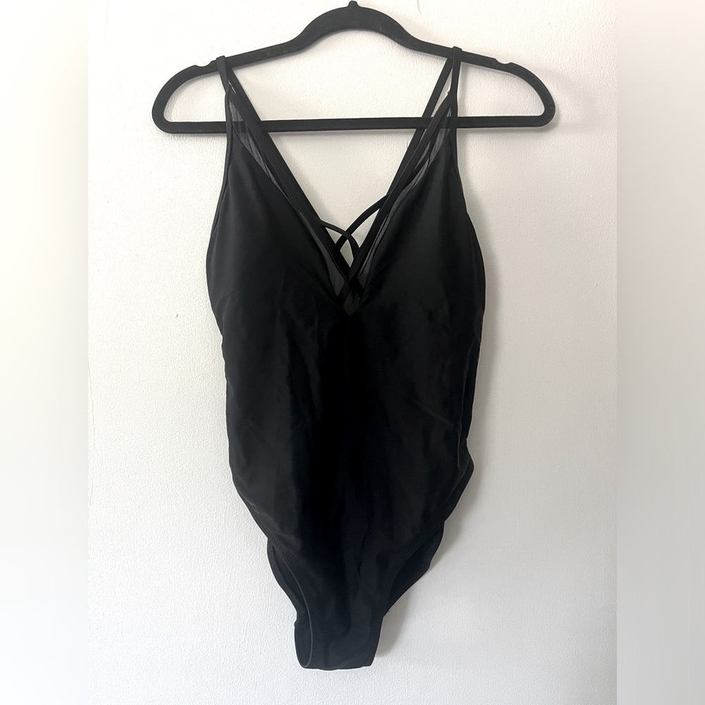 NWOT Express One Piece Swimsuit Black Strappy Modest Swimwear‎ Bodysuit Small